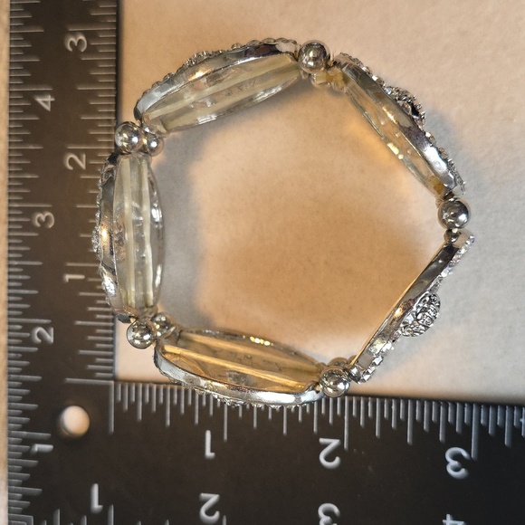 Silver and Black Enamel Egyptian Pharoah Stretch Bracelet - Picture 9 of 10